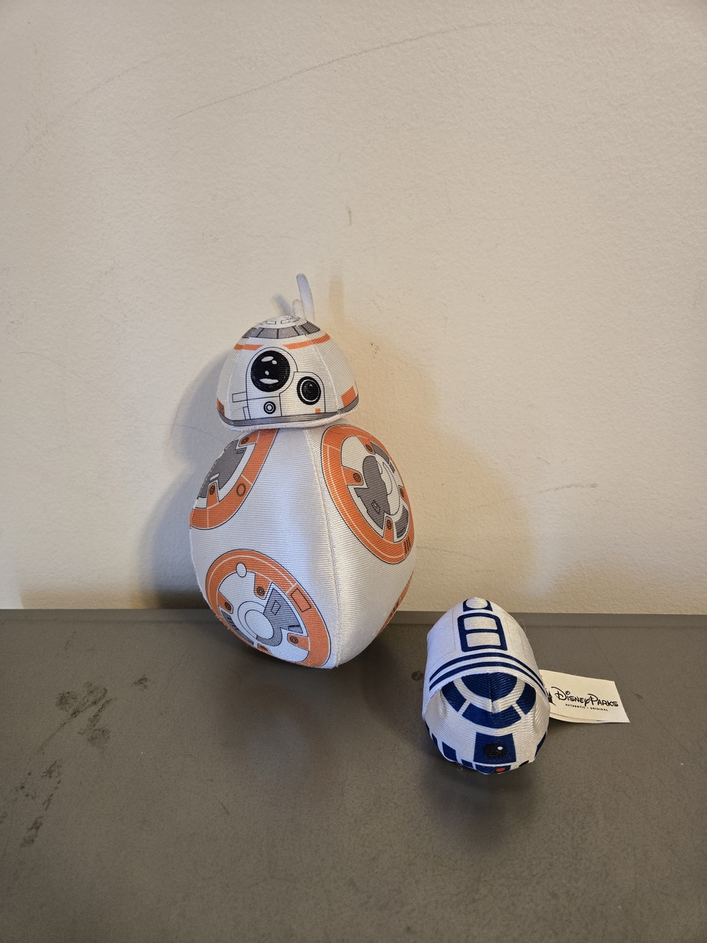 Disney Store and Parks Exclusive Star Wars R2-D2 and BB-8 Plush Toy Set